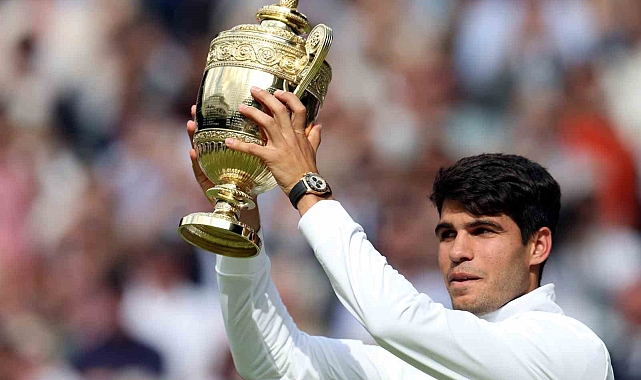 Wimbeldon&#039;da Carlos Alcaraz üst üste ikinci kez şampiyon