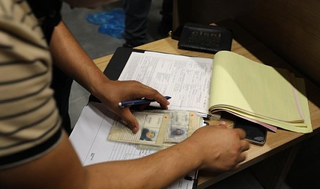 Yabancı uyruklu dilenci Yarım günde 3 bin TL para topladı