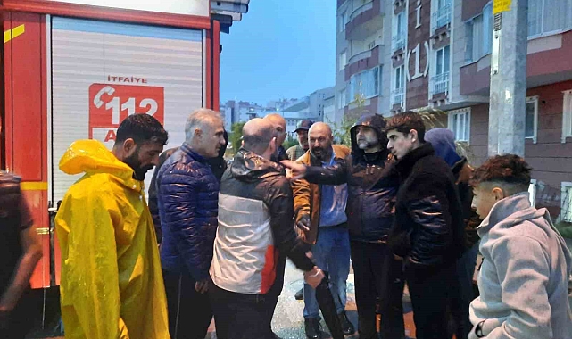 Yakutiye Belediye Başkanı Mahmut Uçar, vatandaşlara geçmiş olsun dileklerini iletti