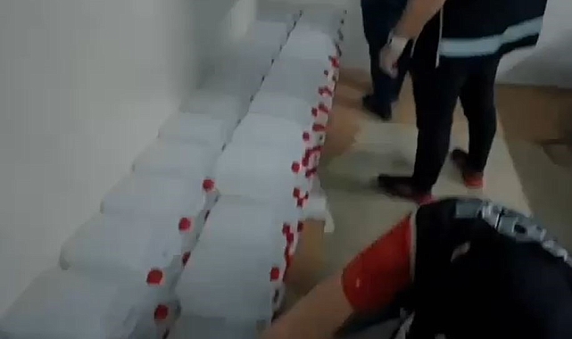 10 milyon liralık kaçak alkol operasyonunda 17 kişi gözaltına alındı