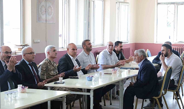 Ağrı protokolünden Seyitoğlu ailesine taziye ziyareti