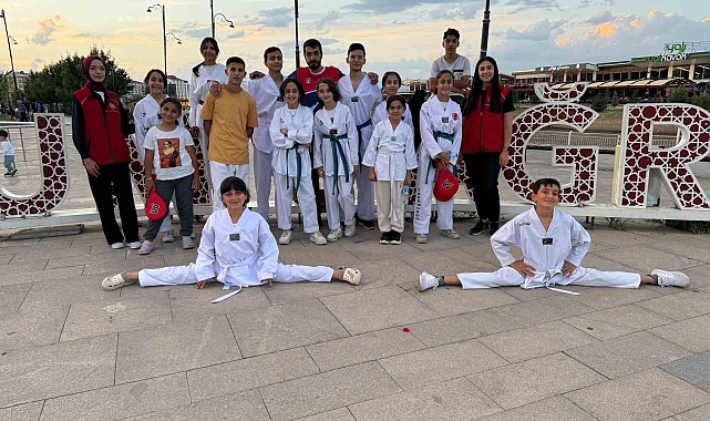 Ağrı&#039;da gençler sosyal medyadan sosyal hayata geçiyor