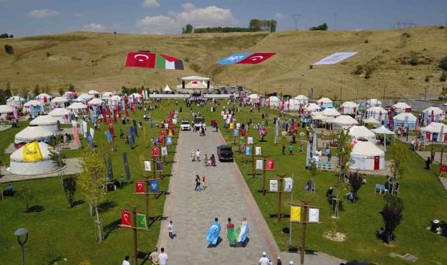 Ahlat&#039;taki Malazgirt kutlamaları coşkuyla devam ediyor
