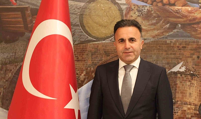 Ahmet Yer göreve başladı