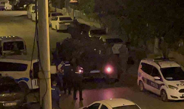 Ankara&#039;da ailevi sıkıntıları olduğu iddia edilen bir kişi etrafa ateş açmaya başladı