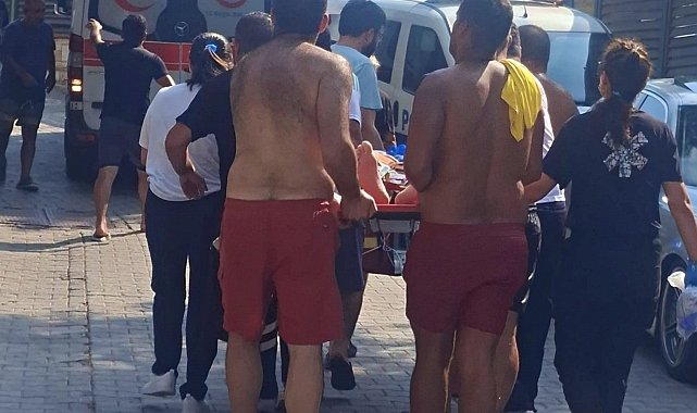 Antalya&#039;da ailesiyle gittiği Topçam&#039;da boğulma tehlikesi geçiren genç kaldırıldığı hastanede hayatını kaybetti