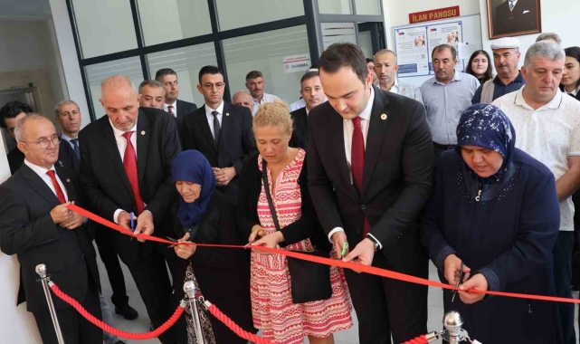 Aslanapa Hükümet Konağına şehitler köşesi