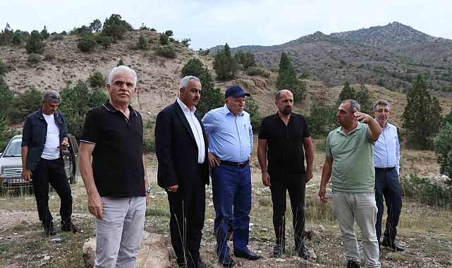 Başkan Sekmen, Oltu&#039;da yapımı devam eden göletlerde incelemelerde bulundu