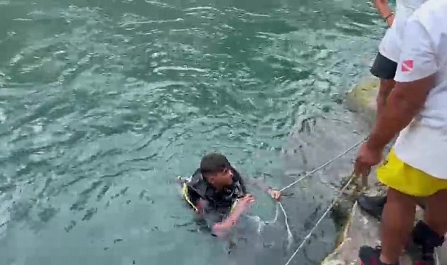 Beşkonak Köprü Çay'da akıntıya kapılan genci arama çalışmaları sürüyor