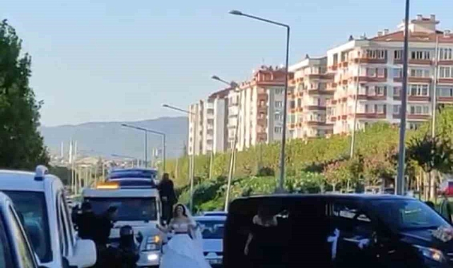 Bursa&#039;da düğün konvoyu terörü