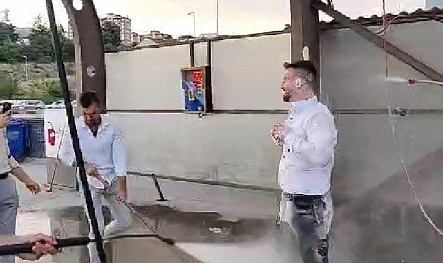 Damat oto yıkamada yıkandı