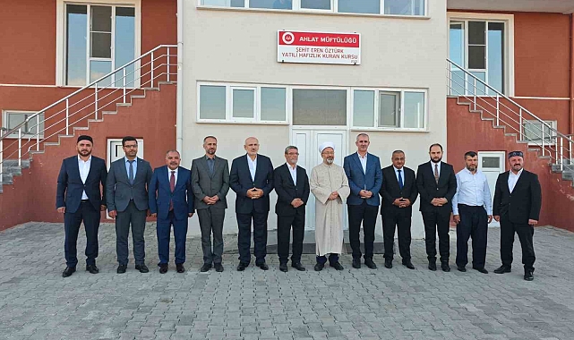 Diyanet İşleri Başkanı Erbaş&#039;tan, Şehit Eren Öztürk Külliyesi&#039;ne ziyaret
