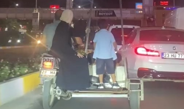 Elazığ&#039;da tehlikeli yolculuk kamerada