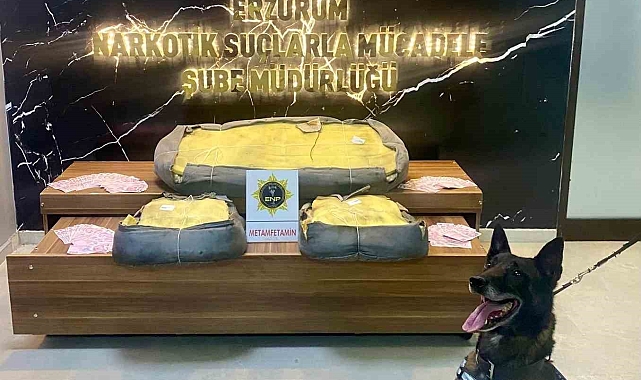 Erzurum&#039;da düzenlenen uyuşturucu operasyonunda 12 kilo 285 gram metamfetamin ele geçirildi
