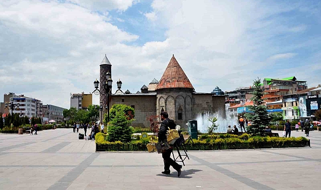 Erzurum&#039;dan 2023 rakamlarıyla 38 bin 115 kişi göç etti