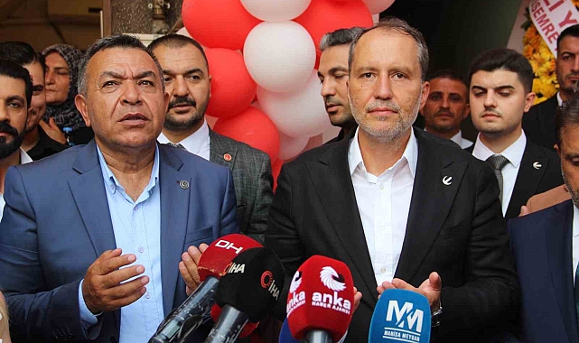 Fatih Erbakan: "Yeniden Refah Partisi Türkiye'nin en hızla büyüyen partisidir"