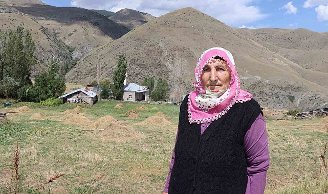 Fikriye Nine 72 yaşında köyüne muhtar oldu