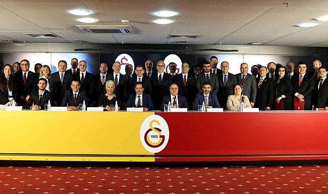 Galatasaray&#039;da istifa şoku!
