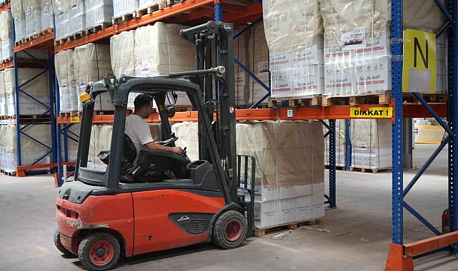 "Gazze'ye Destek Ol'' kampanyası kapsamında 80 tır yardım malzemesi Kilis'ten Mersin Limanı'na uğurlandı