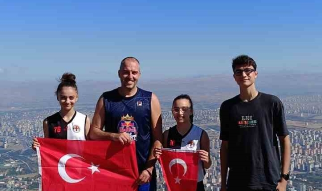 Geleneksel 30 Ağustos Ali Dağı Zirve Tırmanışı yapıldı