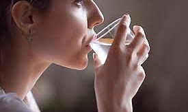 "Günde en az 2-3 litre su için"