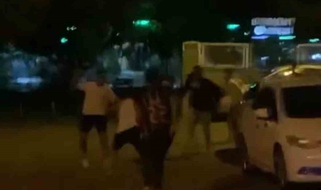 Gürültü yapan gençleri uyaran kişi, 8 kişi tarafından darp edildi
