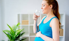 Hamileler, sıcaklarda su kaybına dikkat