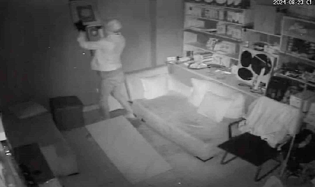 Havalandırma camından girerek 22 telefon çaldı