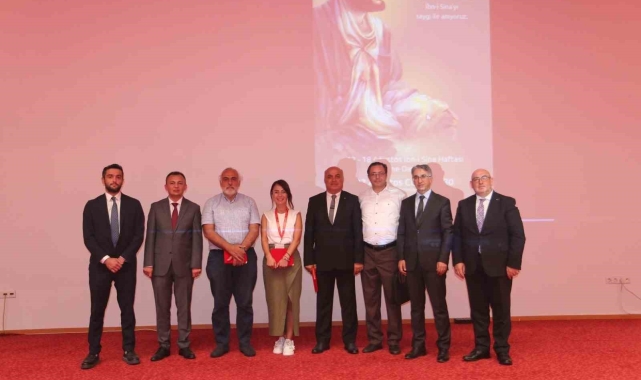 İbn-i Sina&#039;ya Saygı Paneli
