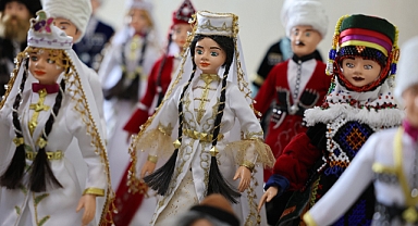 Iğdır'ın geleneksel giysileri, folklorik bebekler aracılığıyla gelecek nesillere aktarılıyor