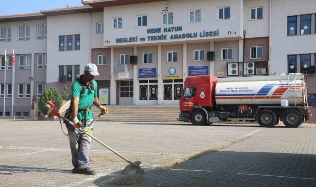 İnegöl&#039;de okullar yeni eğitim öğretim yılına hazırlanıyor