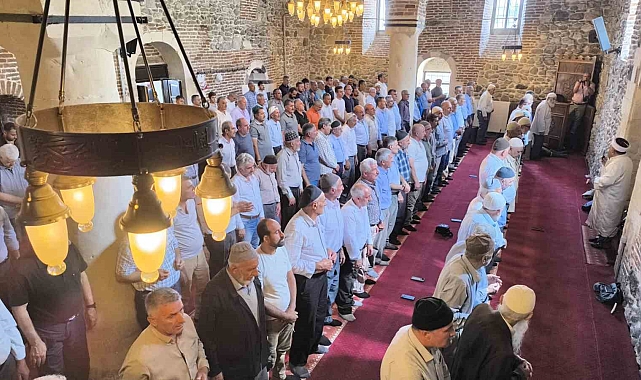 İsmail Haniye için gıyabi cenaze namazı kılındı