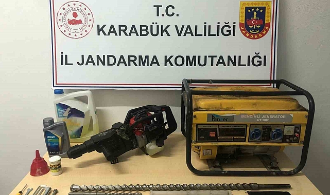 İzinsiz kaçak kazı yapan 7 kişi suçüstü yakalandı