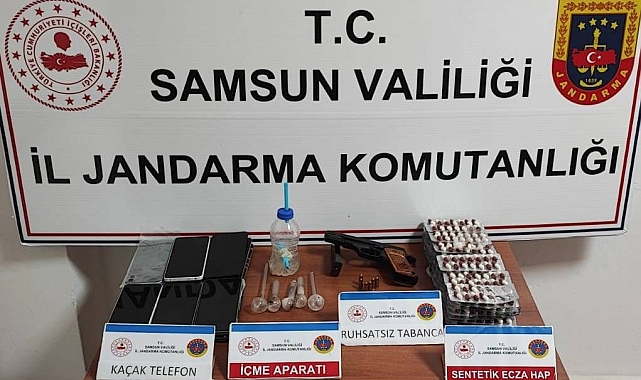 Jandarma, uyuşturucu operasyonunda 847 adet sentetik ecza hap el geçirdi