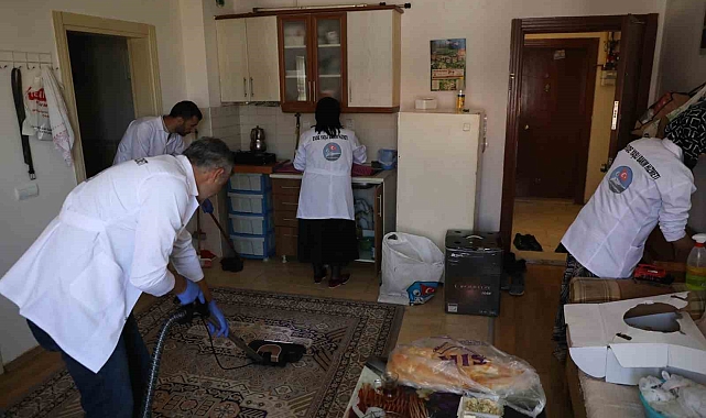 Kars Belediyesi&#039;nin evde bakım hizmeti sürüyor