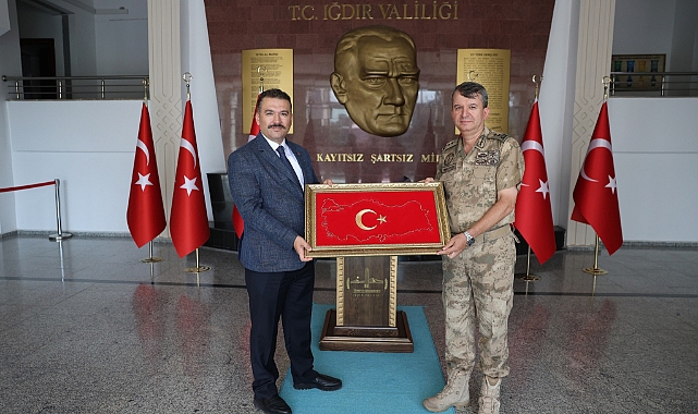 Korgeneral Aykut Tanrıverdi’den Vali Turan’a ziyaret
