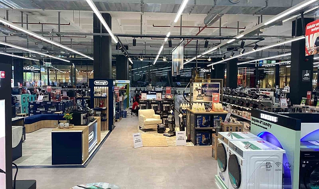 MediaMarkt İstanbul&#039;daki mağazalarını görme engelliler için erişilebilir hale getirdi