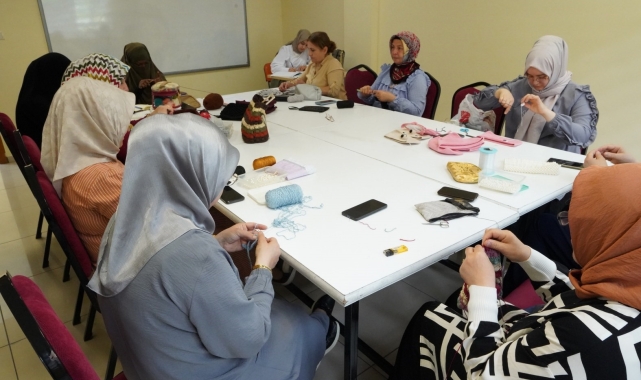 Melikgazi Belediyesi&#039;nin yeni kursları her yaştan vatandaşa hitap ediyor