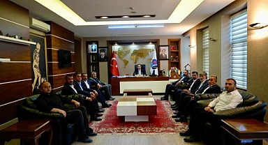 MHP Iğdır İl Başkanı Ateş ve Belediye Başkanlarından Kars Belediyesine ziyaret