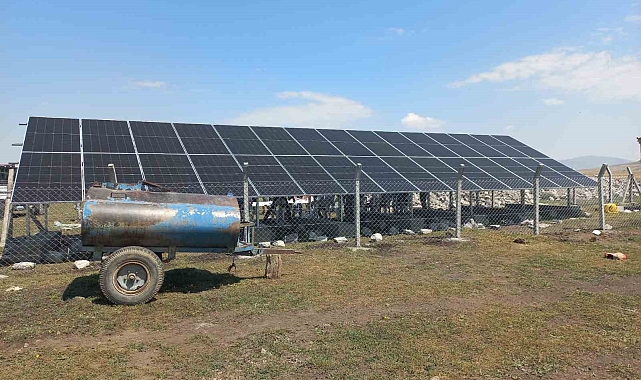 Milletvekili Çalkın, sondaj ve güneş enerji sistemini yerinde gördü