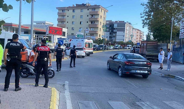 Motokurye tartıştığı 2 kişiyi bıçaklayarak yaraladı