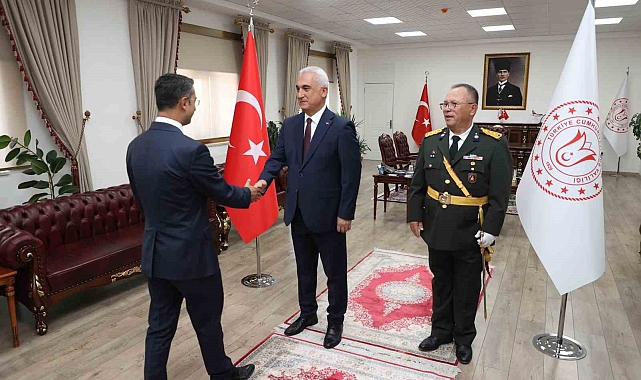 Muş&#039;ta 30 Ağustos Zafer Bayramı törenle kutlandı