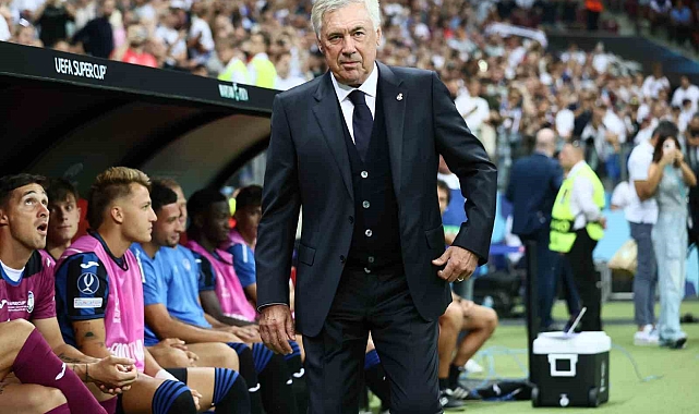 Real Madrid ve Ancelotti, Süper Kupa tarihine geçti