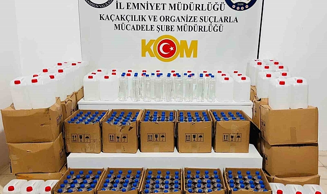 Samsun&#039;da  KOM polisini 1 ton etil alkol ele geçirdi