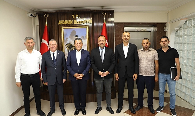 Serhat Ardahan sporun yeni başkanından Belediye başkanına ziyaret