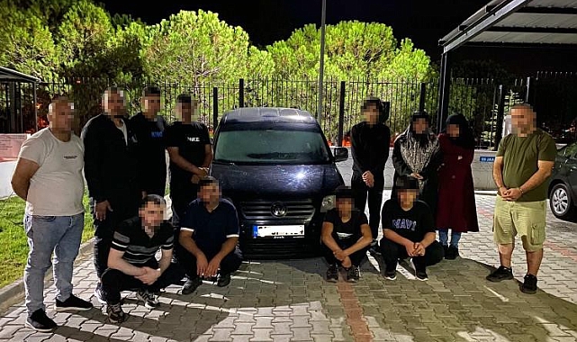 Tekirdağ'da jandarmadan kaçan araçtan 11 kaçak, bir organizatör yakalandı