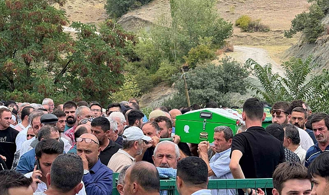 Teknenin batması neticesinde kaybolan kadınların cansız bedenine ulaşıldı