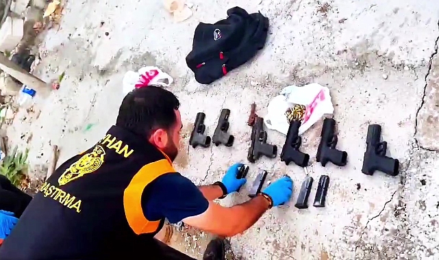 Toprağın altından cephanelik çıktı