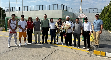 Ülkemizi başarı ile temsil eden Milli Sporcumuz Salih Yıldız Havalimanında karşılandı!
