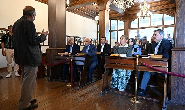 Valisi Mustafa Çiftçi, Erzurum&#039;da &#039;Türkiye Güzellikleri&quot; sergisini gezdi